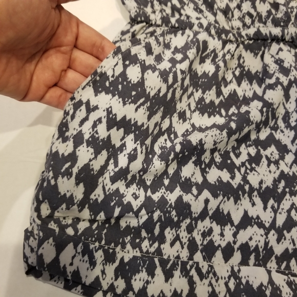 Banana Republic Blue Print Romper - Picture 6 of 9